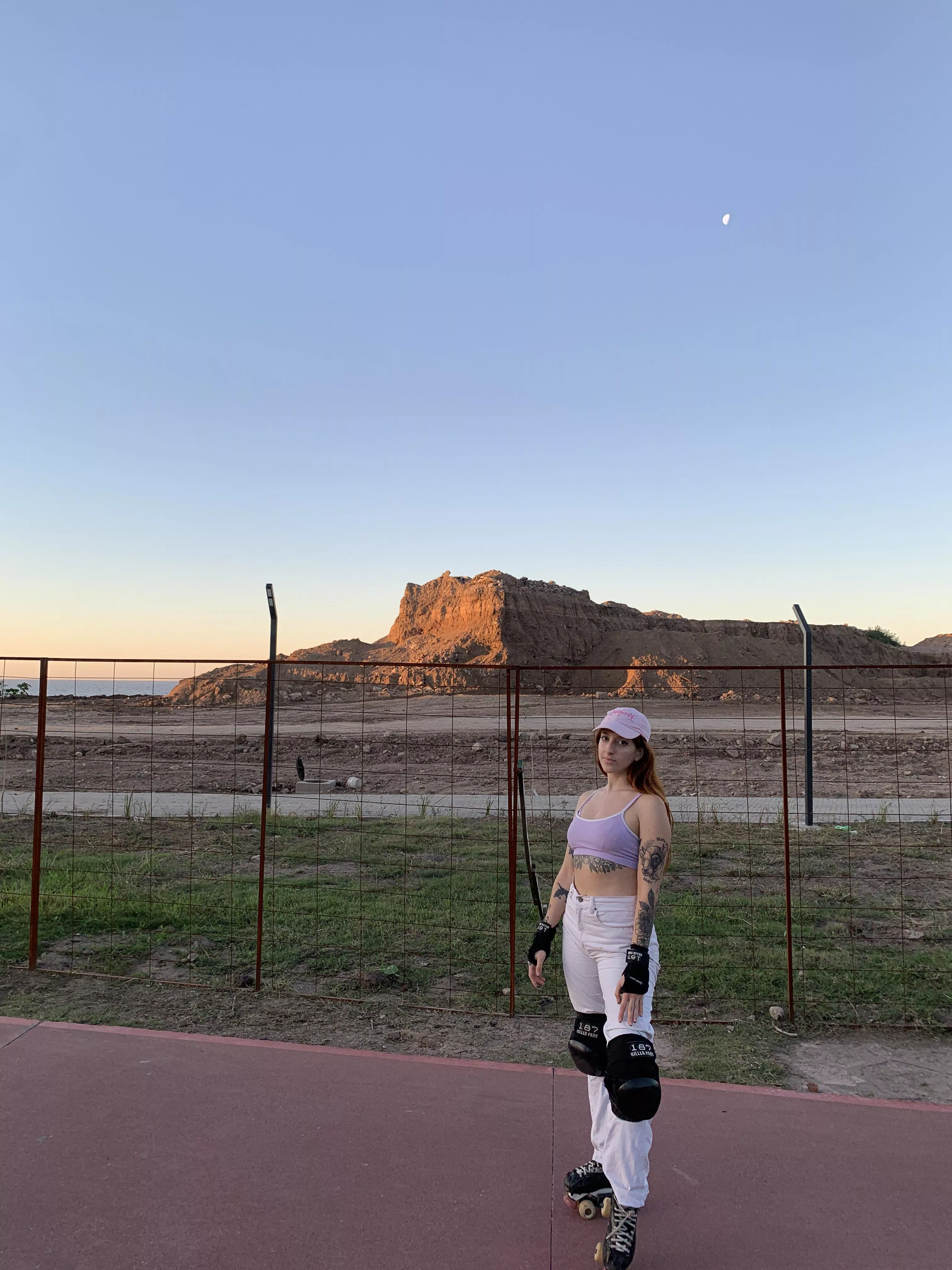 Are you into rollerskate girls?