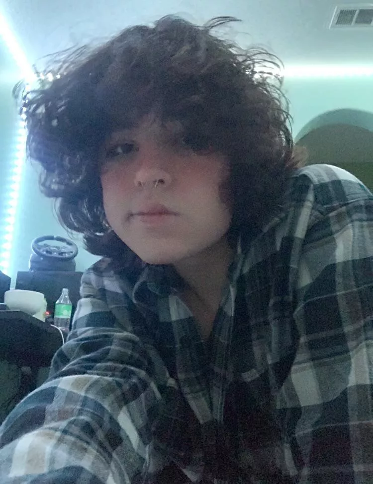 blushing in my cute flannel!! :3