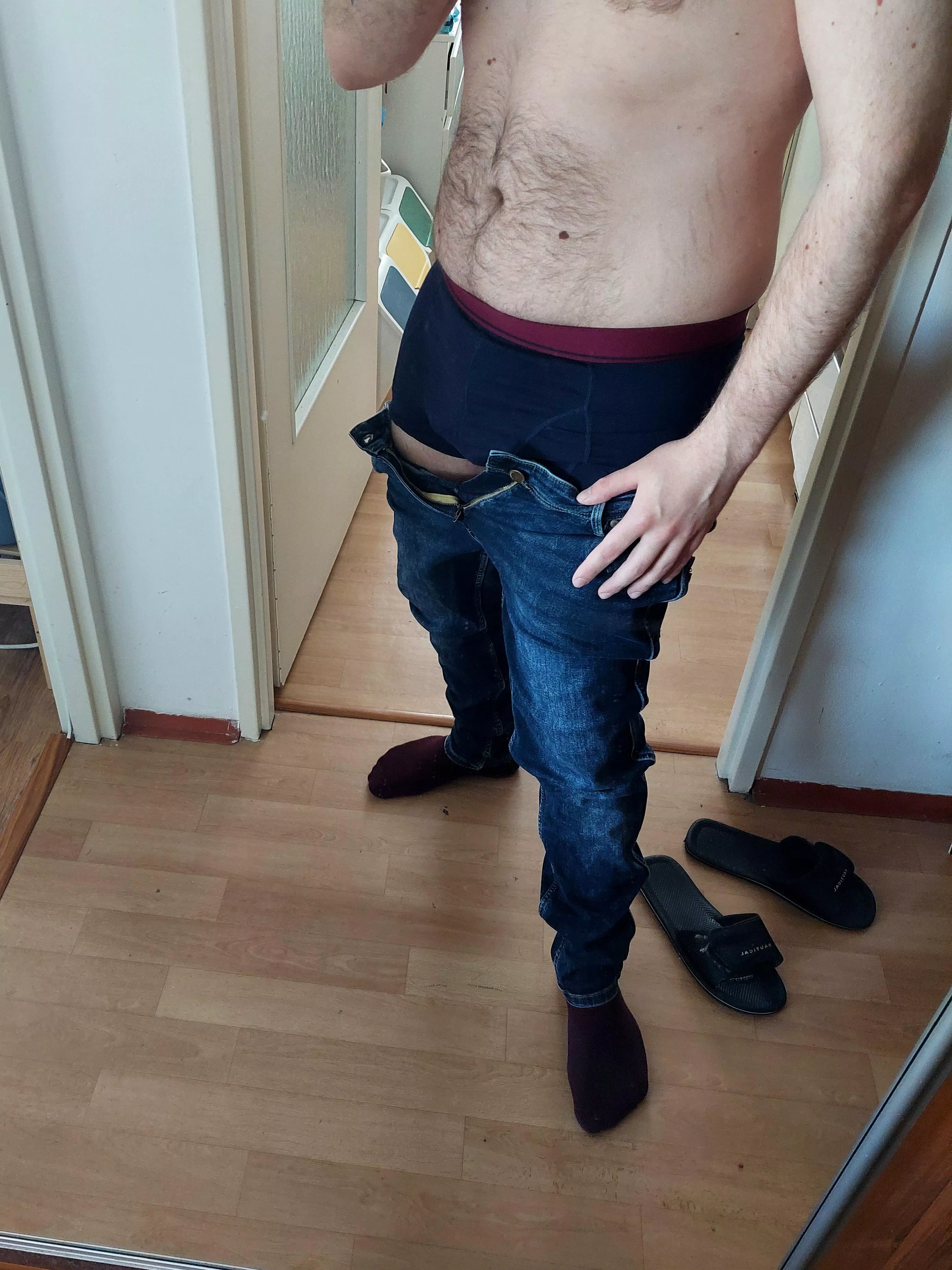 Comfortable day to y'all! Please remember that you're a beautiful human being. Beautiful mind in a beautiful body, beautifuly loved!