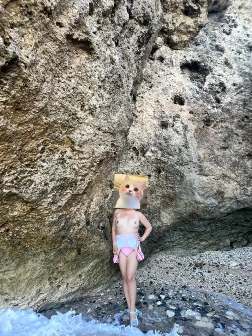 [F]irst cake day in reddit… 💓