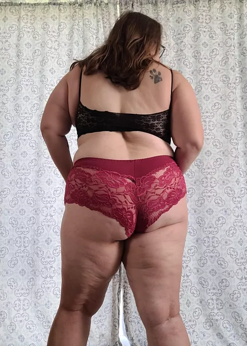 Got a thick booty 😍