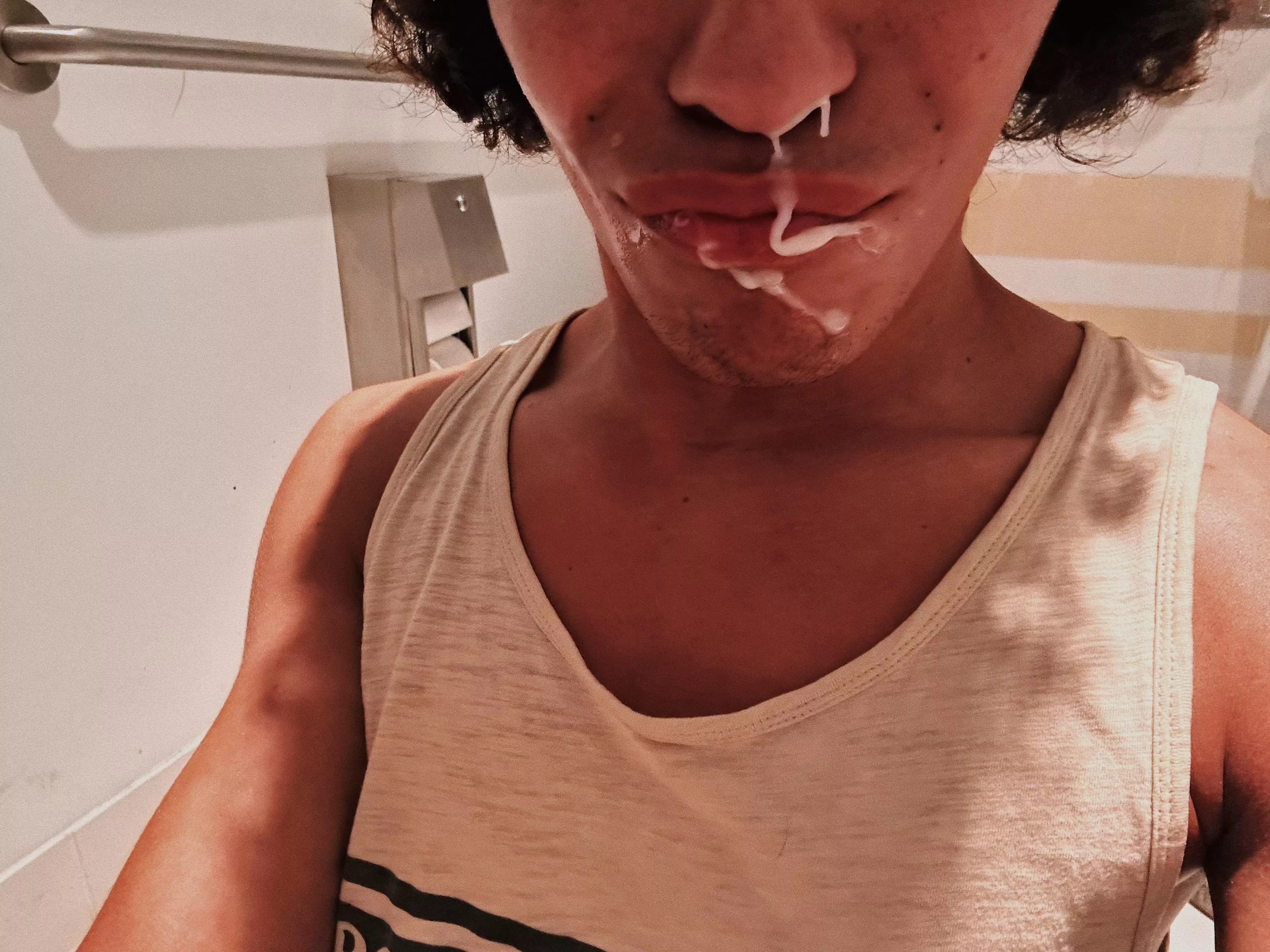 he left me covered in the mall bathroom😭