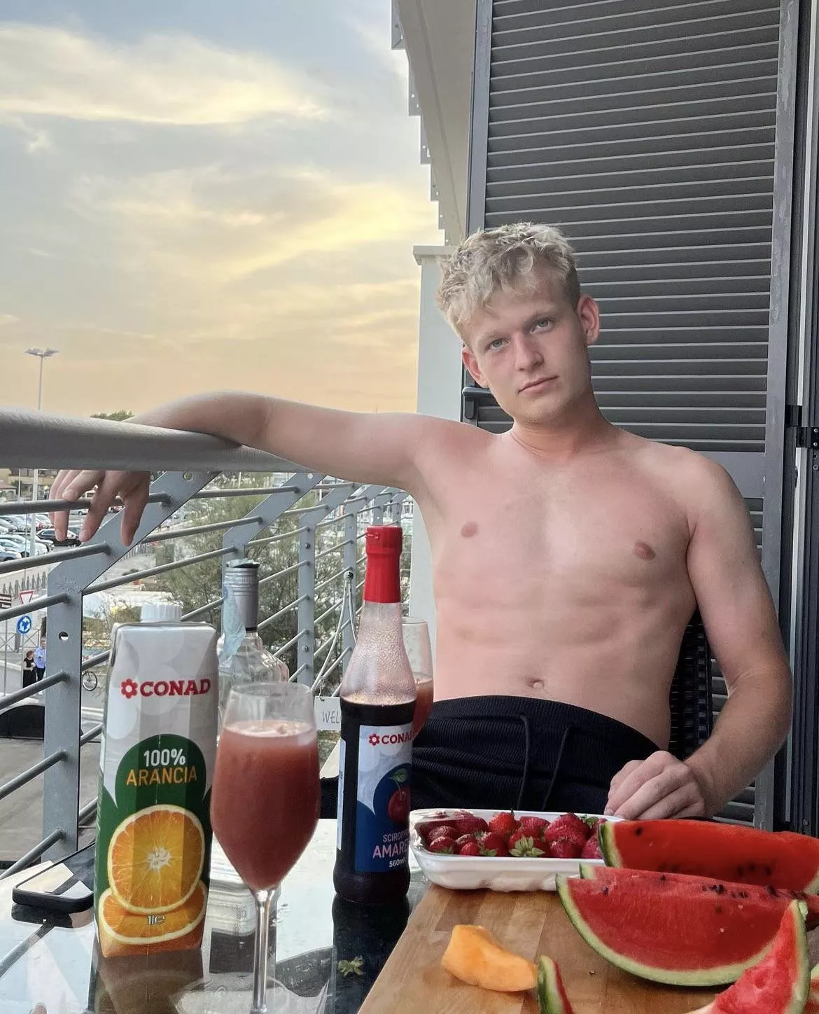 Hey, whats up? Hey, whats up?