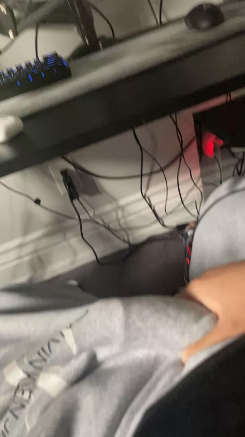 I love showing my cock