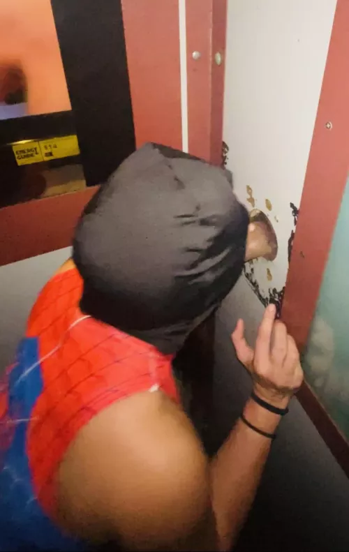 JewishHotWife couldn’t get enough cum at the gloryhole this weekend!