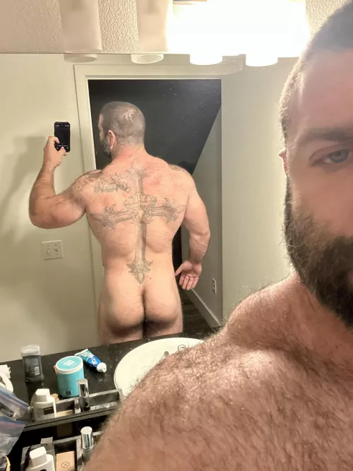 (M) A little Sunday funday with back and glutes!