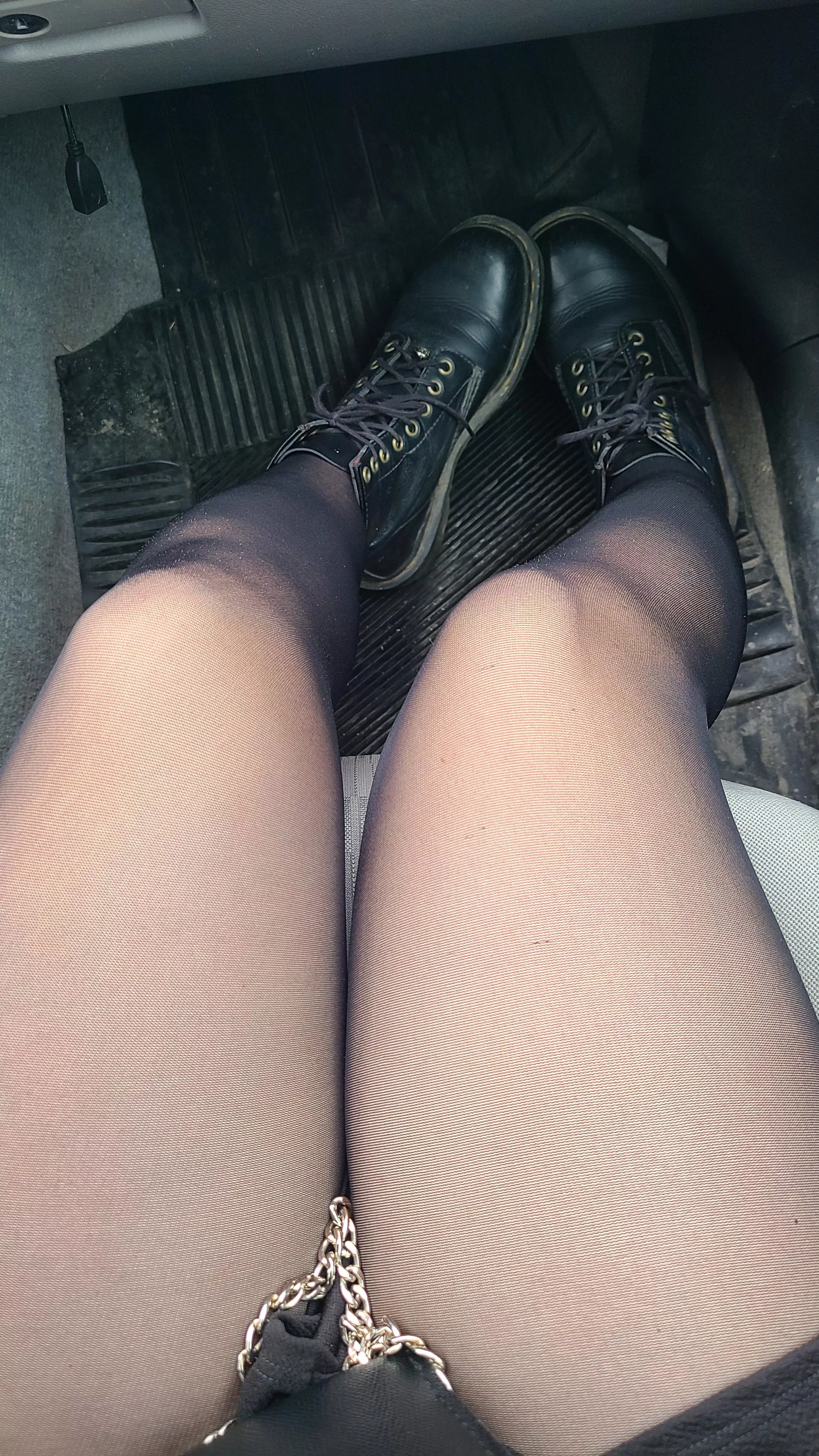 Perfect temperature for pantiehoes!