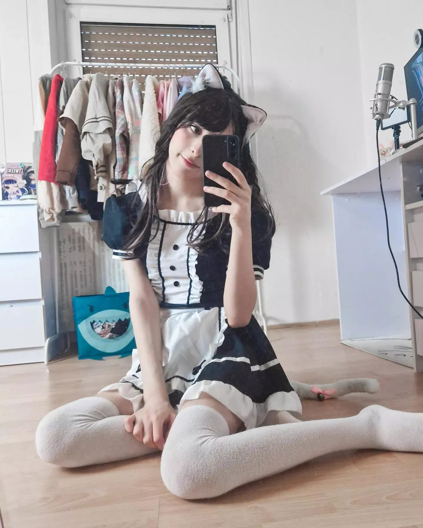 Rate this outfit from 1-10? :3