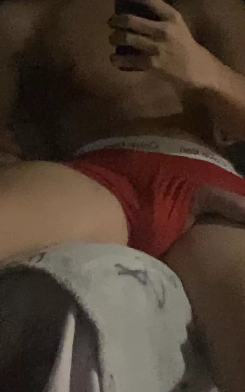 19M Fit Twink, into DadBods, BigBros, Latinos, Older, Dads (Verbal+) DM for Snap