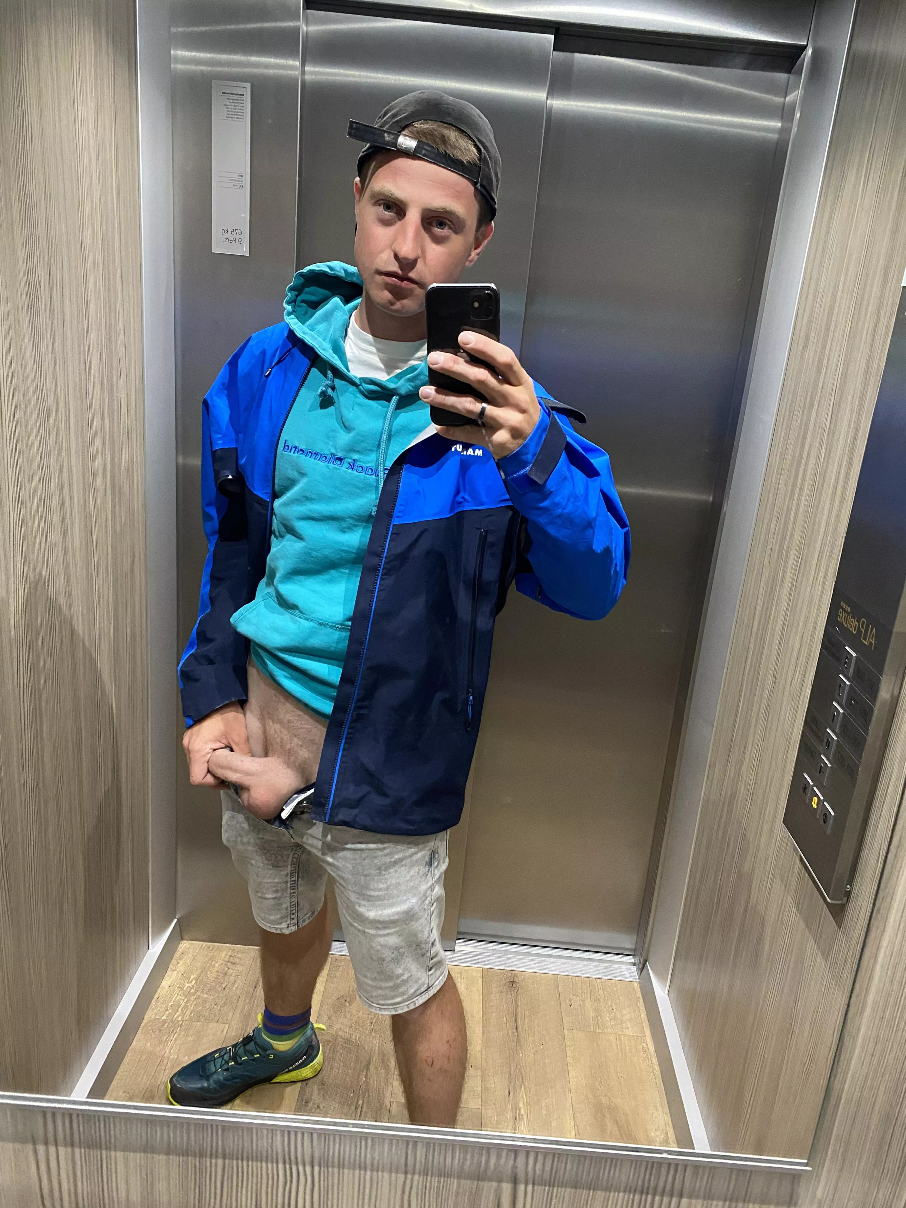 26 What floor are we going to?