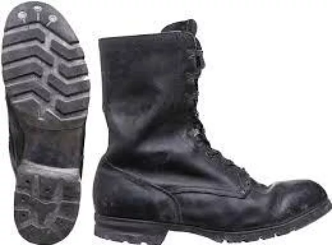 Anyone know where I can buy a pair of new Czech m90 boots?