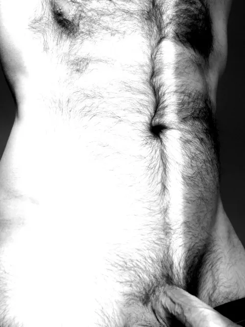 Black & White 37 Australia