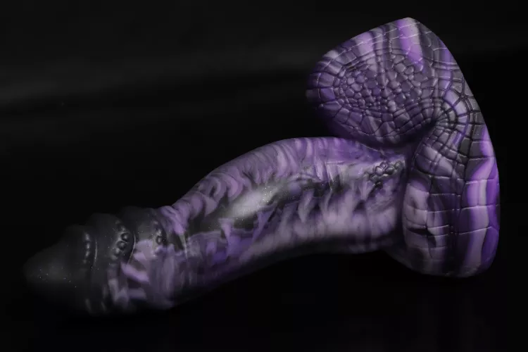 Finally, a S/M Votan dropped that doesn't look like butt