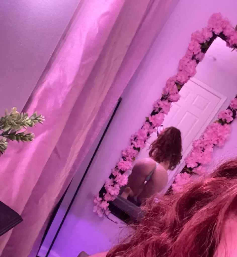 Get lost in the curves 🌀