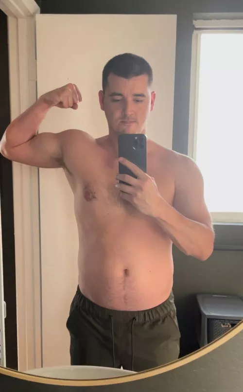 Happy weigh-in-Wednesday bros 176. Next goal weight 185 💪🏼