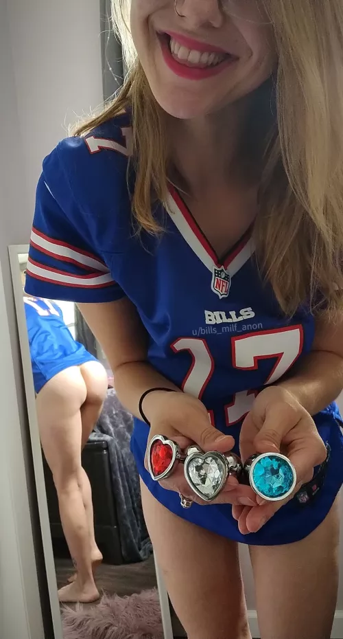 Help me choose? 😏🤭