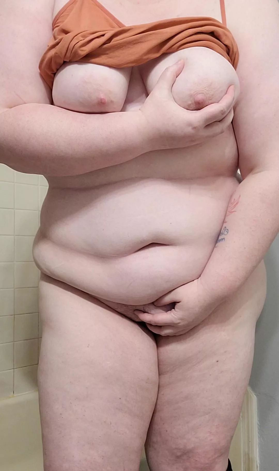 Just a free internet slut!