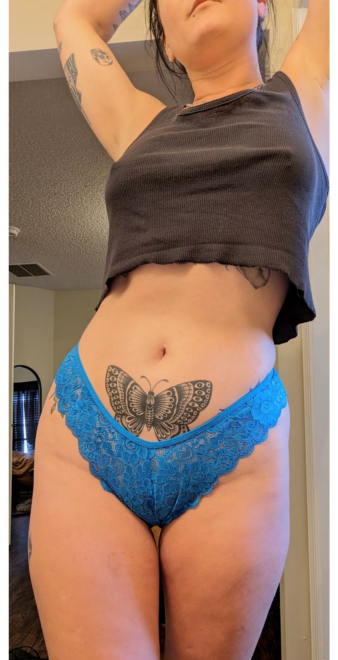 Just my lil gap in blue lace