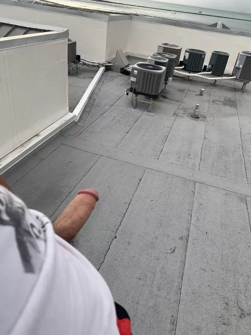 look at the ocean!m20 dm me!