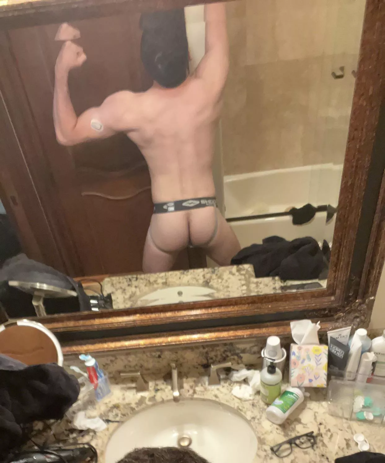 Love wearing my jock and showing off my body