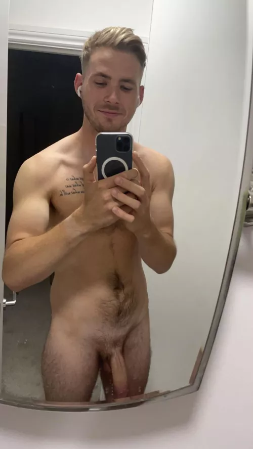 Not many include face thought I’d stand out amongst the crowd haha nearly 60% hard semi haha