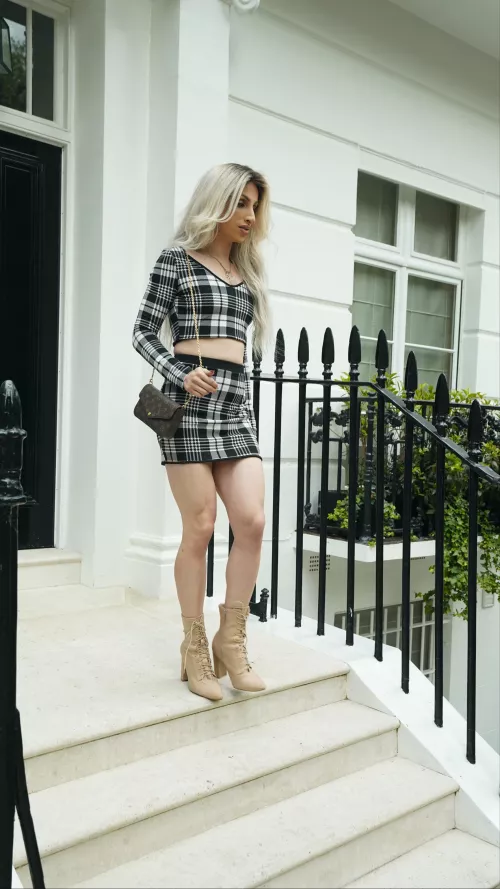 rate me how feminine i am. 😘