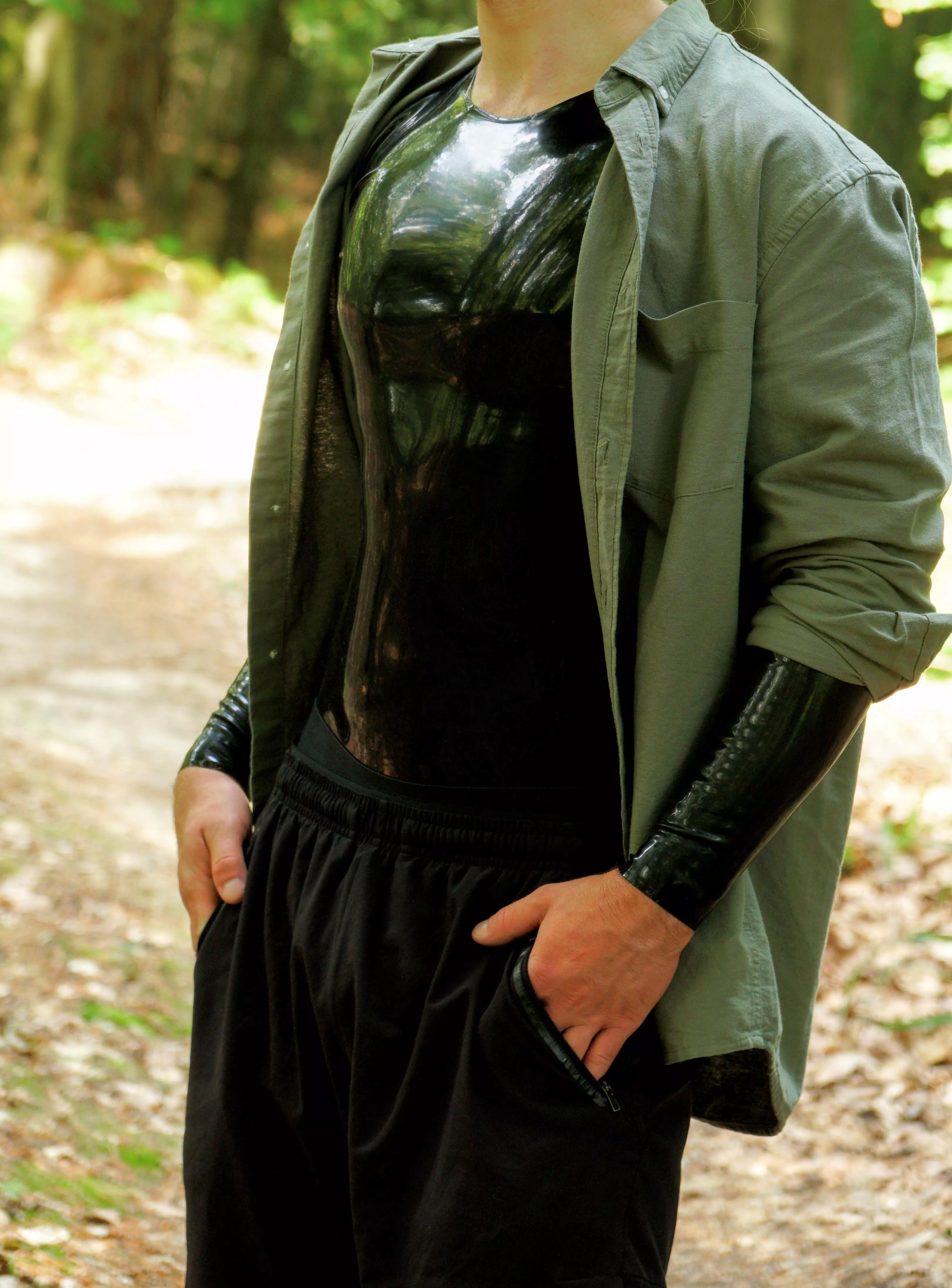 Some shine in the forest never hurts ^^