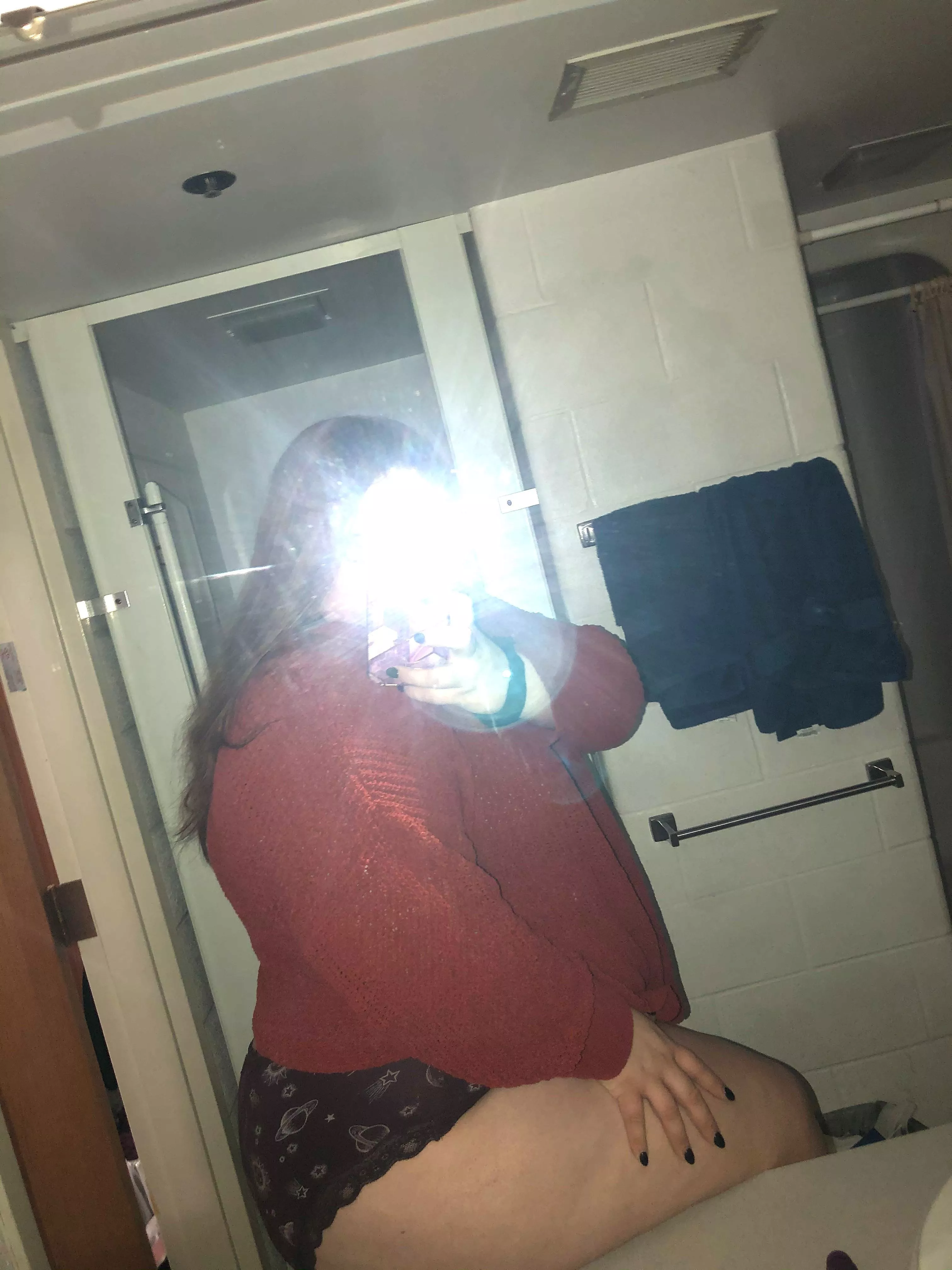 Thick thighs save lives 😗