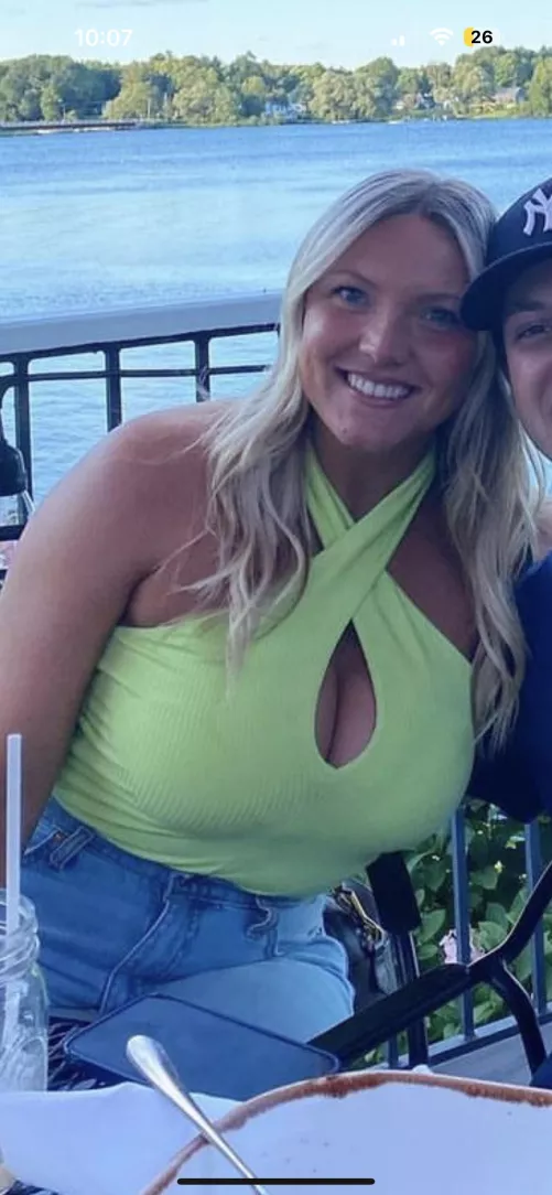 Tight shirt bra lines