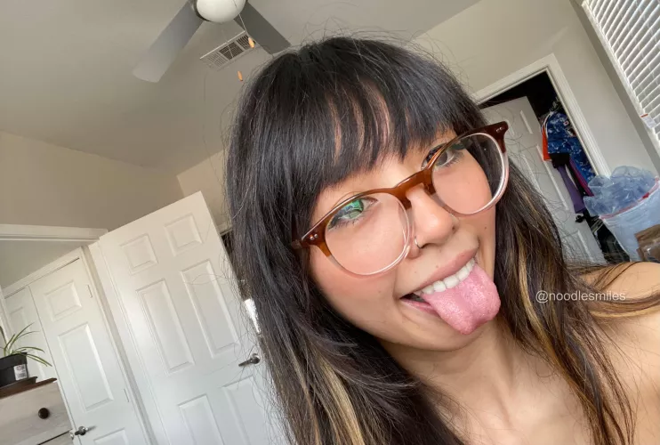 Wanna finish on my face? :)