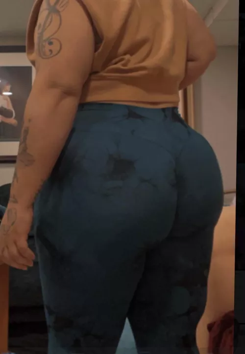 Was gifted these and couldn’t be more in love with these comfy leggings what do you think?