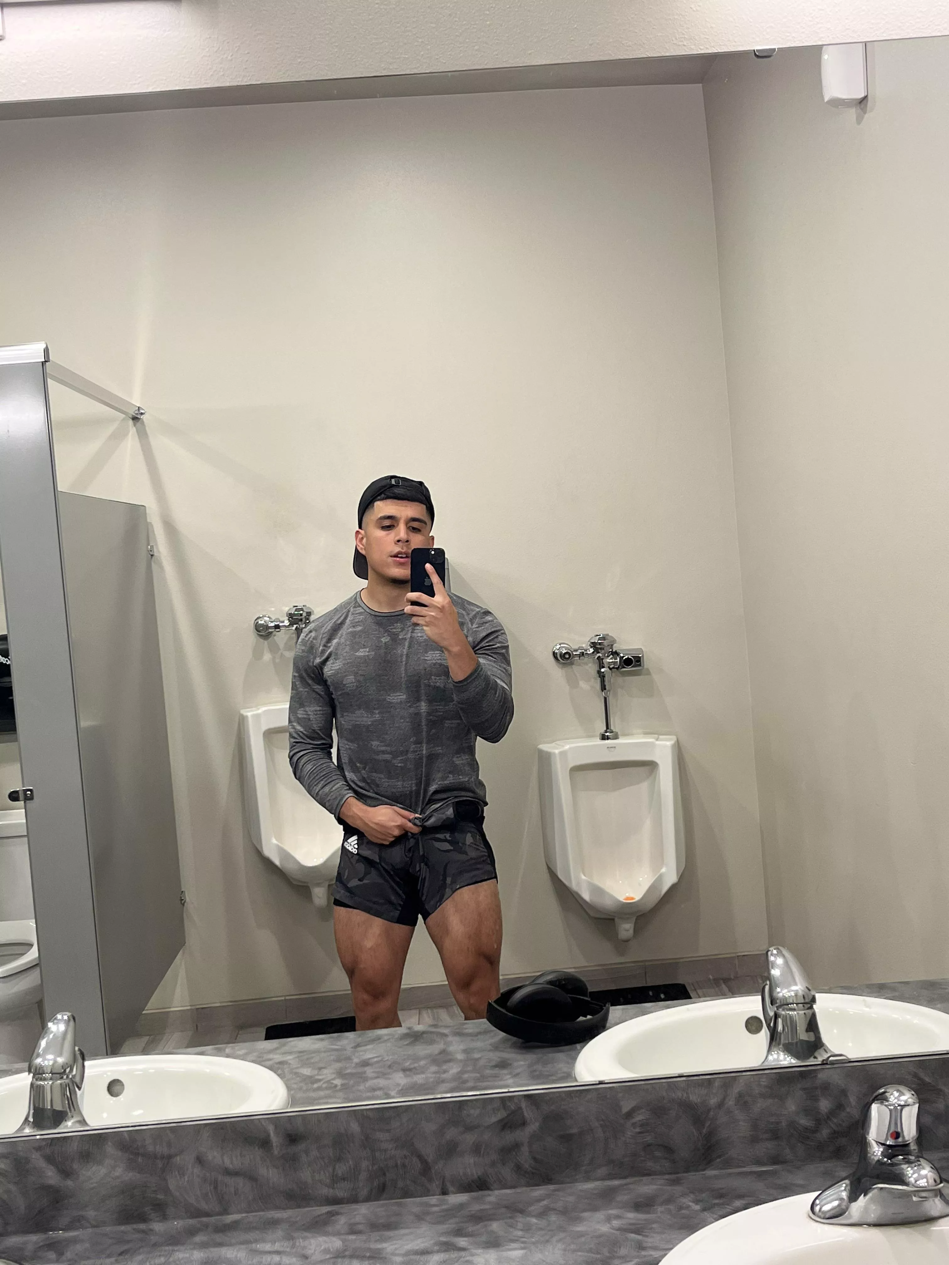 Who would like a private workout 🥵