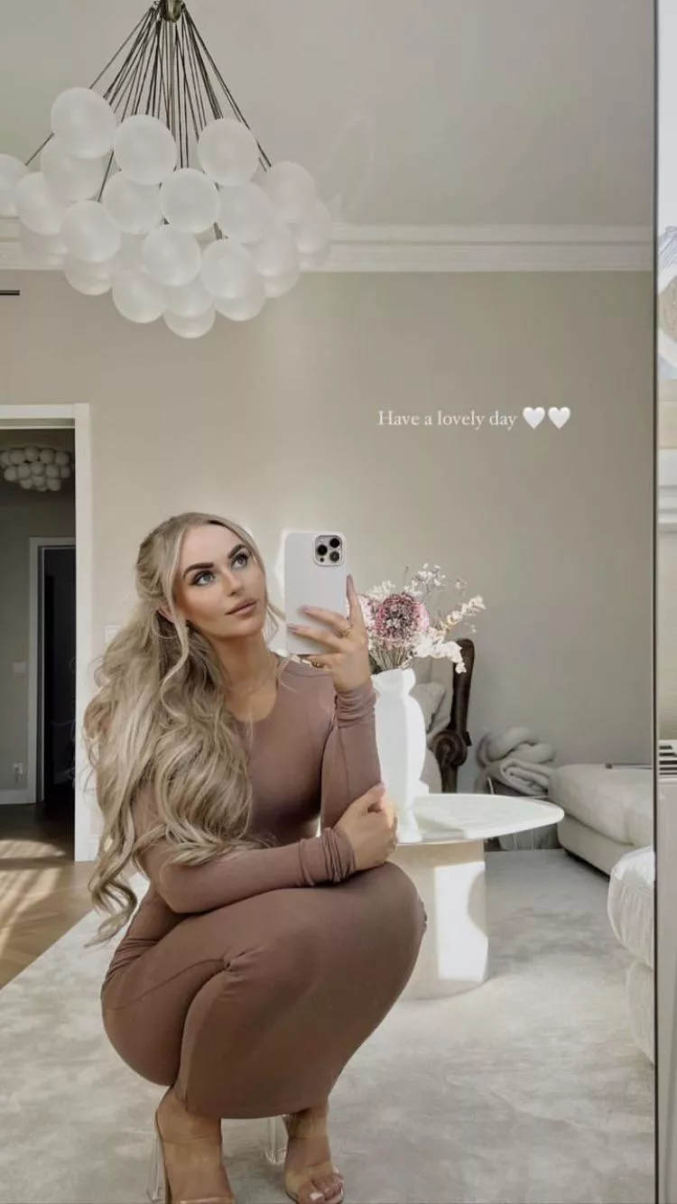 Wishing You A Lovely Day🤍🤍