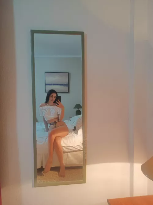 Yesterday I cried on my 25 day of denial because I was feeling alone in my chastity. My vainilla friend asked me why I was crying, and simply answer