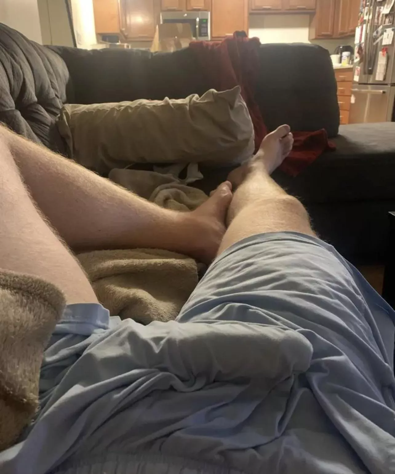 [28]— 5’10, in-shape, ex hockey player and like talking to other athletic, hung, and chill dudes. Locker room fantasies, fellow bi-curious dudes, or guys who just like showing off are all hot too