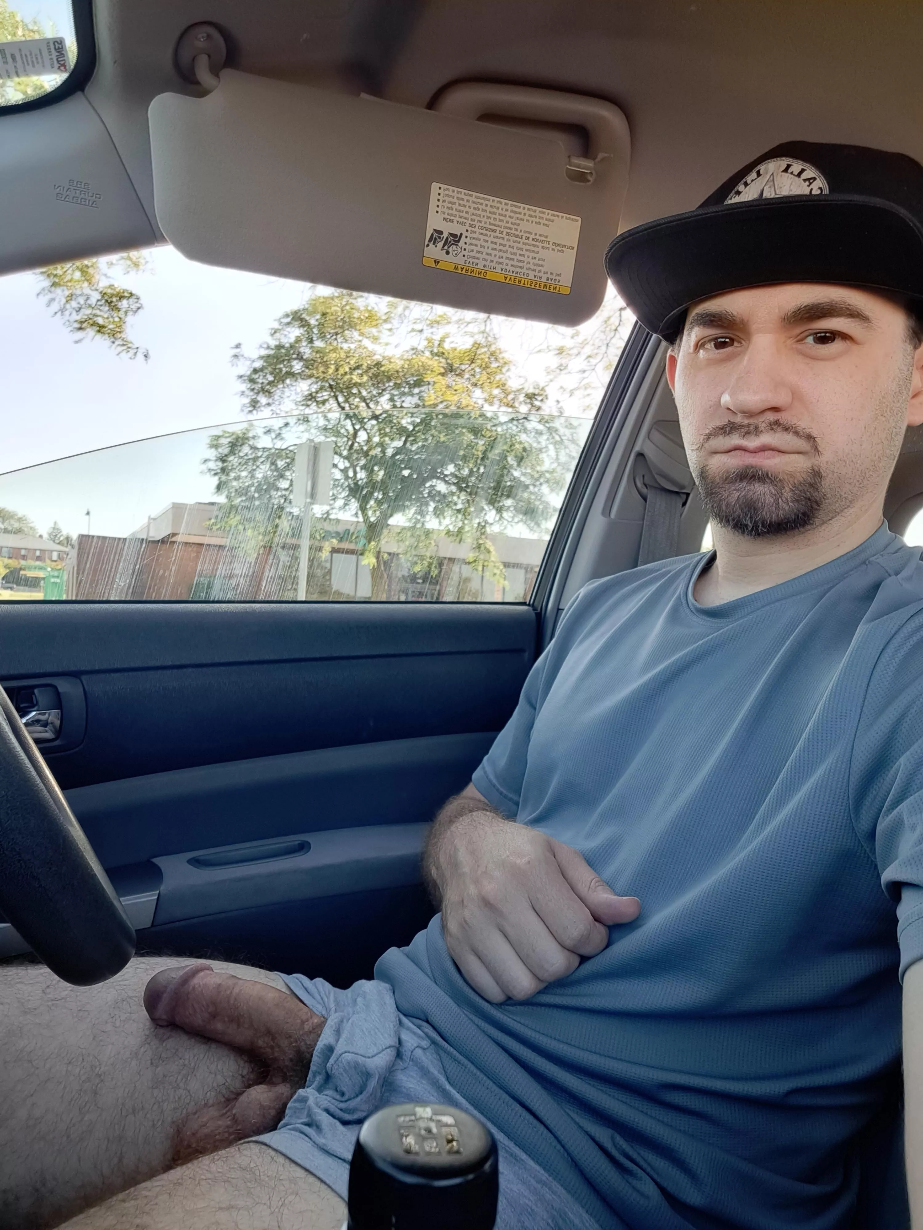 Cruisin' down the street 👀