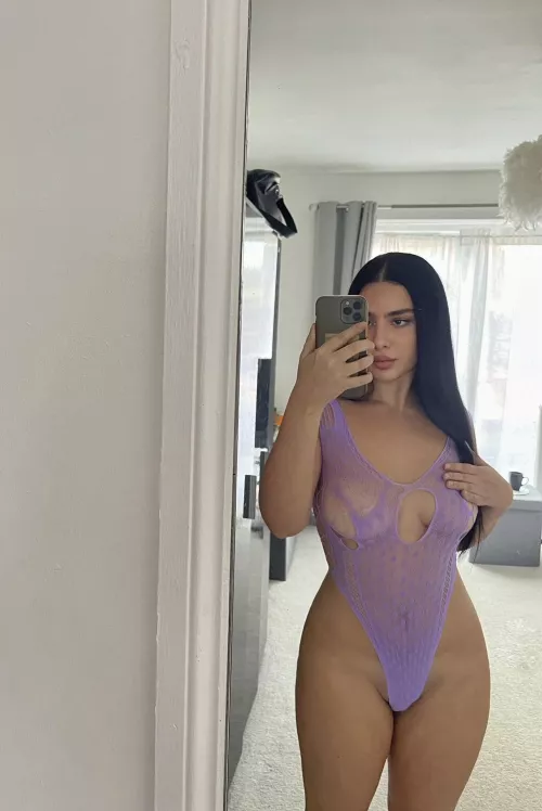 Fuck my hourglass body baby