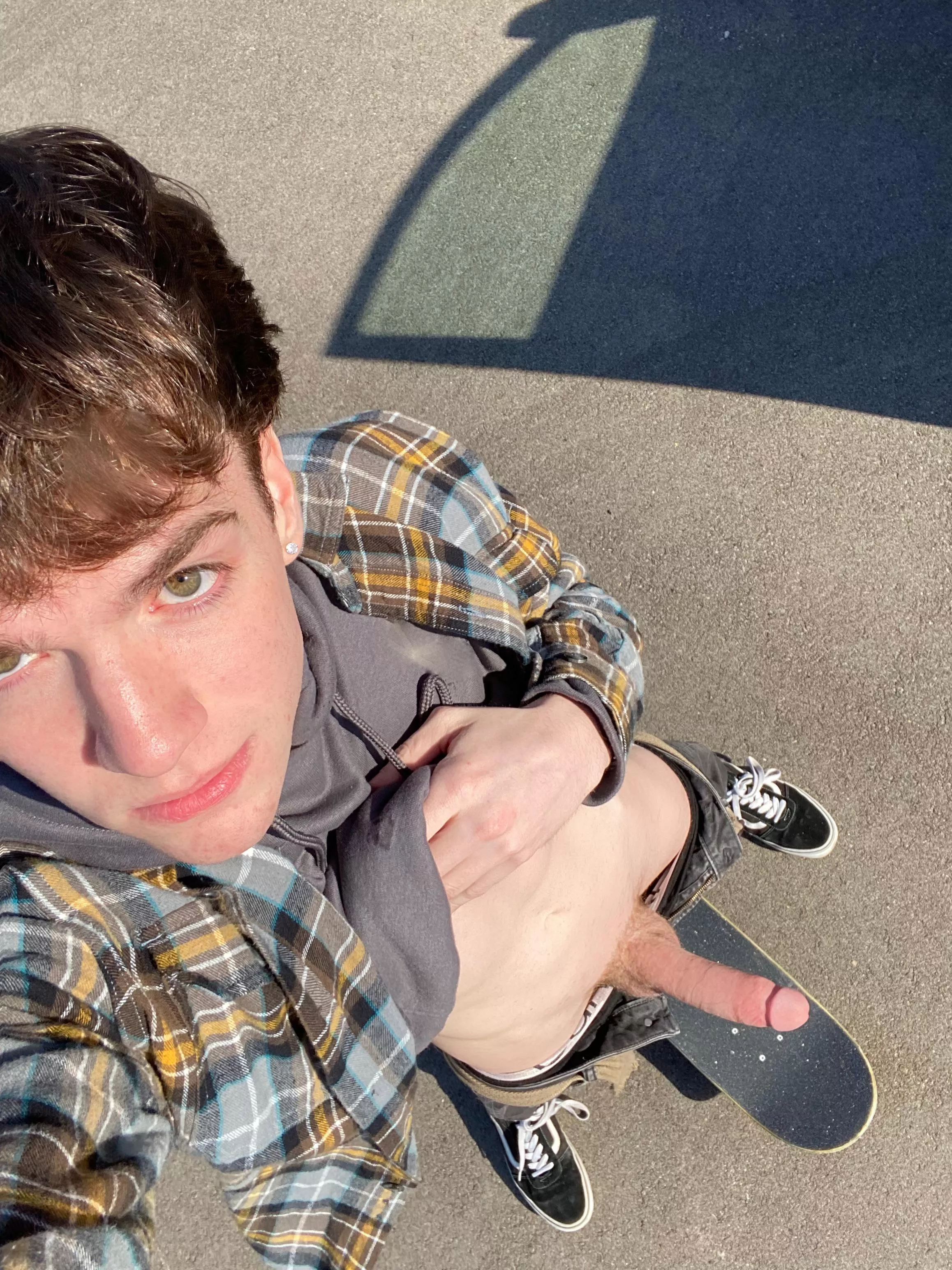 Got a lil horny while skating 😉