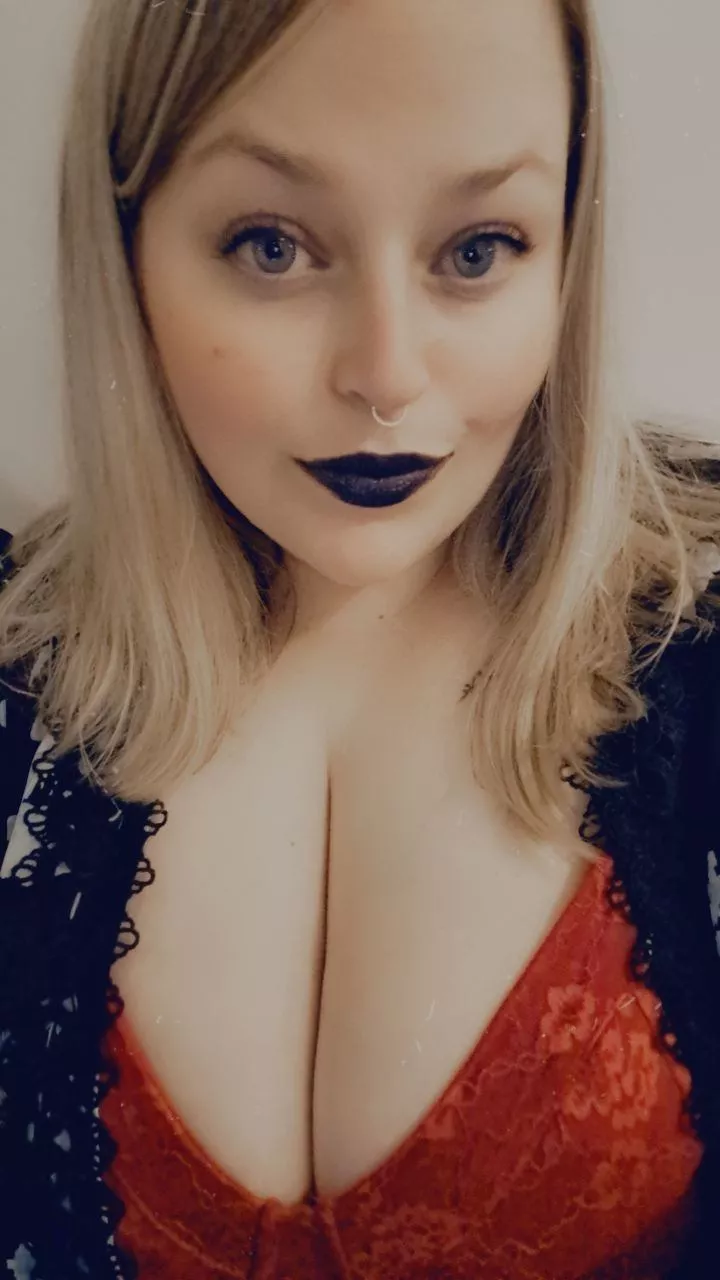Happy Friday 💋