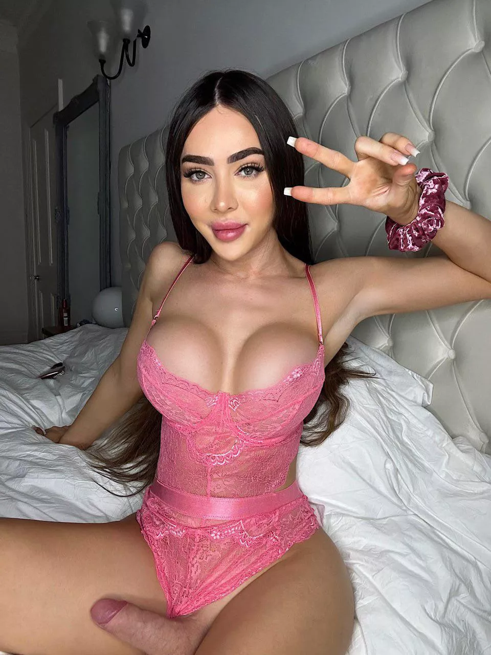 I send you this selfie before our date … are you still coming over? 🫢