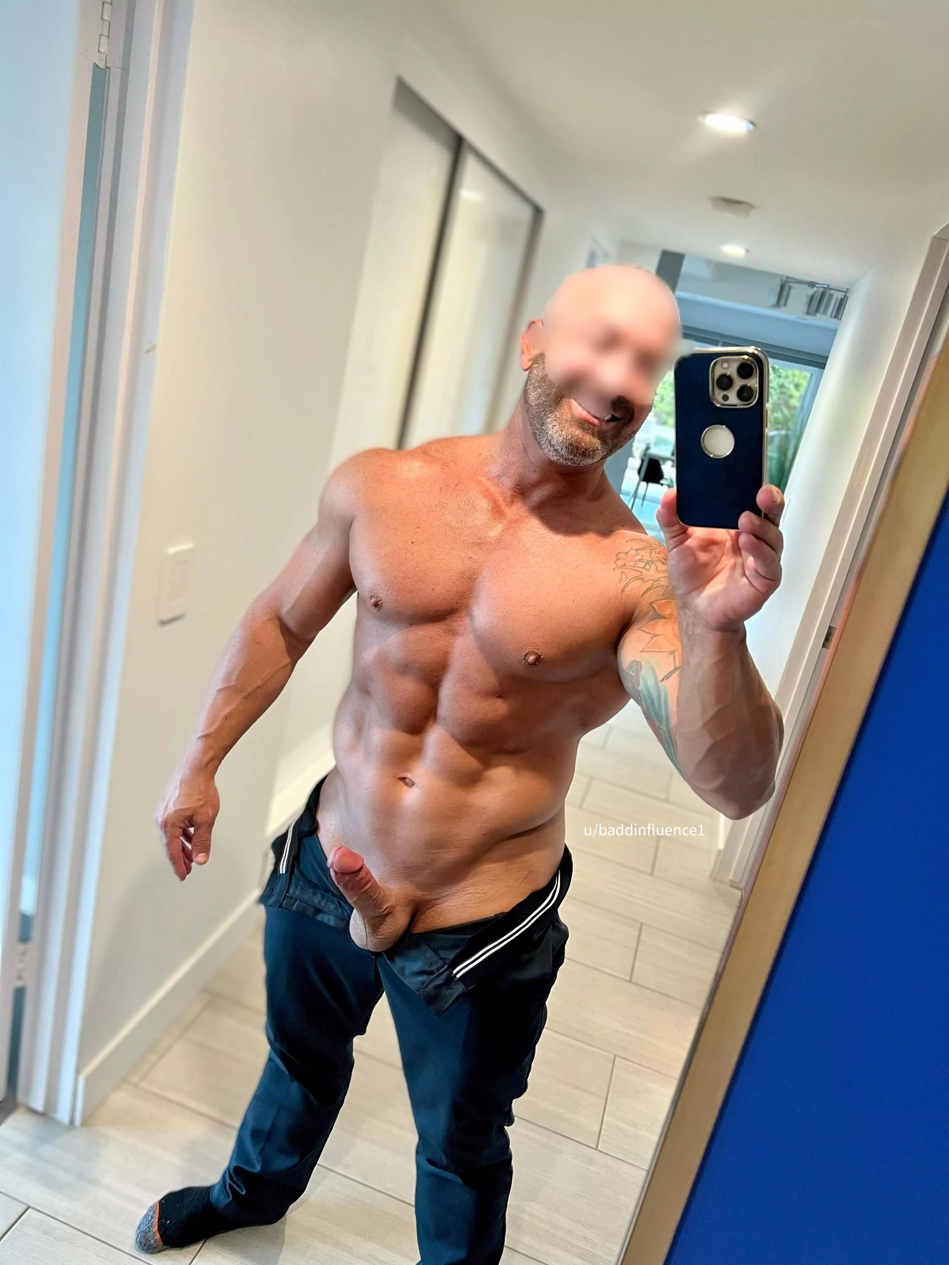 Just getting home from the office, commando as usual. Love watching the ladies stare at my bulge. Would you stare?
