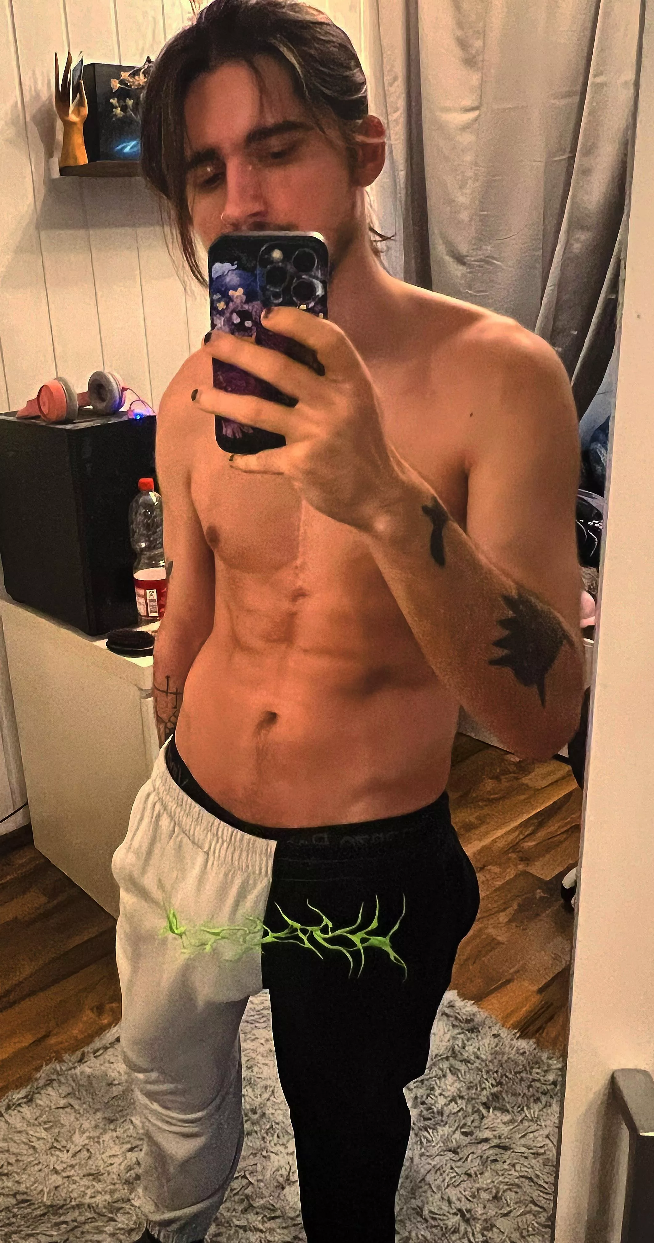 M23