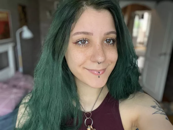 My body misses your hands