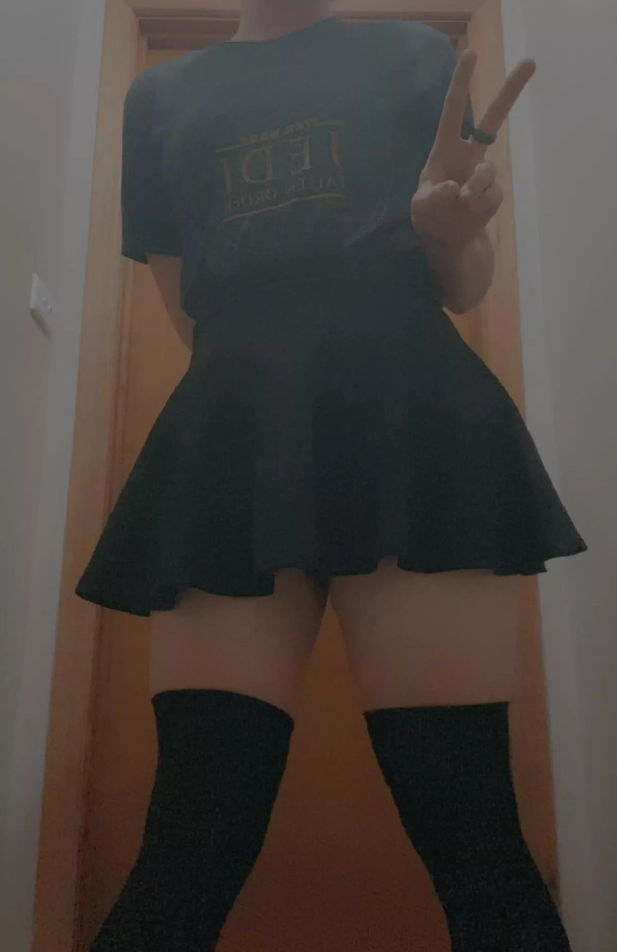 Nerdy femboy makes an appearance