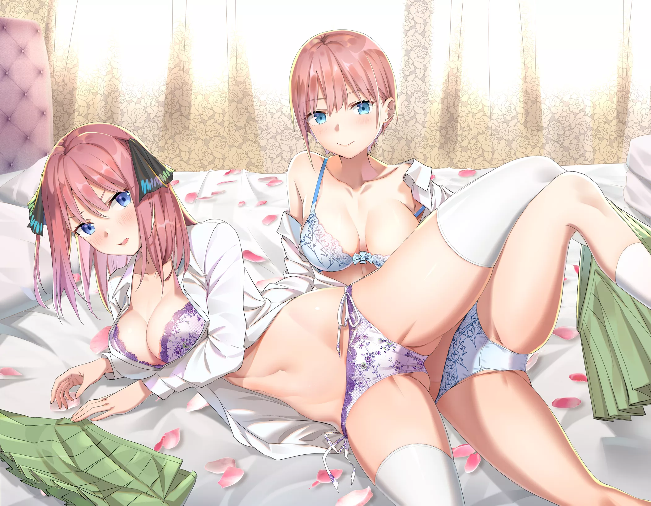 Nino And Ichika (The Quintessential Quintuplets)