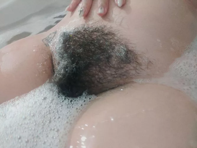 Pussy is drowning in a bubble bath, help her...