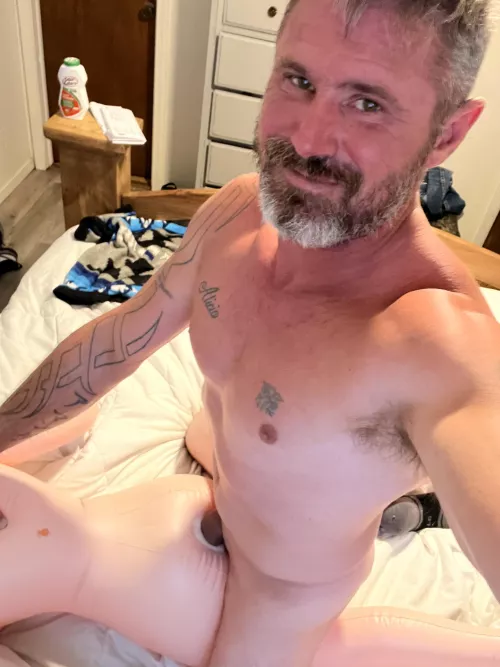 (45) who is switching spots with the doll??