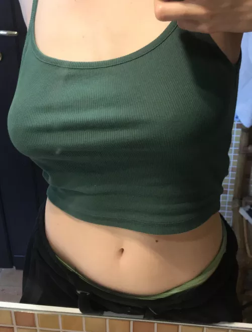 A quick selfie before I join the family dinner