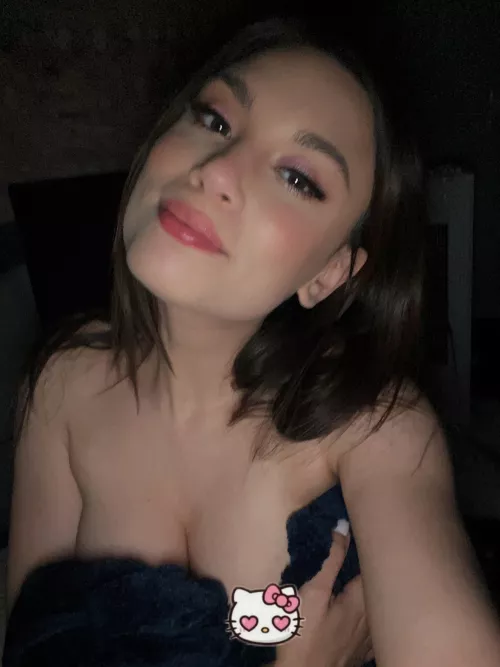 a tease through and through 💗