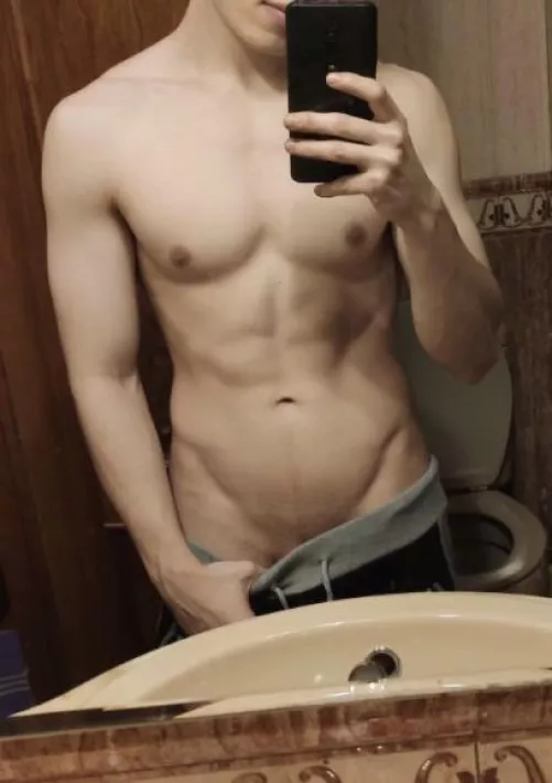 Fireman feeling a little frisky at work! Any ladies want to stop by! DM’s open!